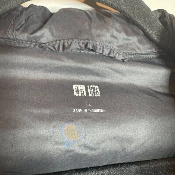 Uniqlo black down puffer coat - Picture 3 of 6